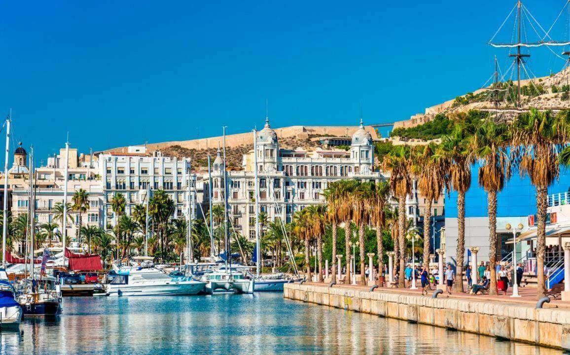 Rambla Suite Estudio Alicante Exterior photo